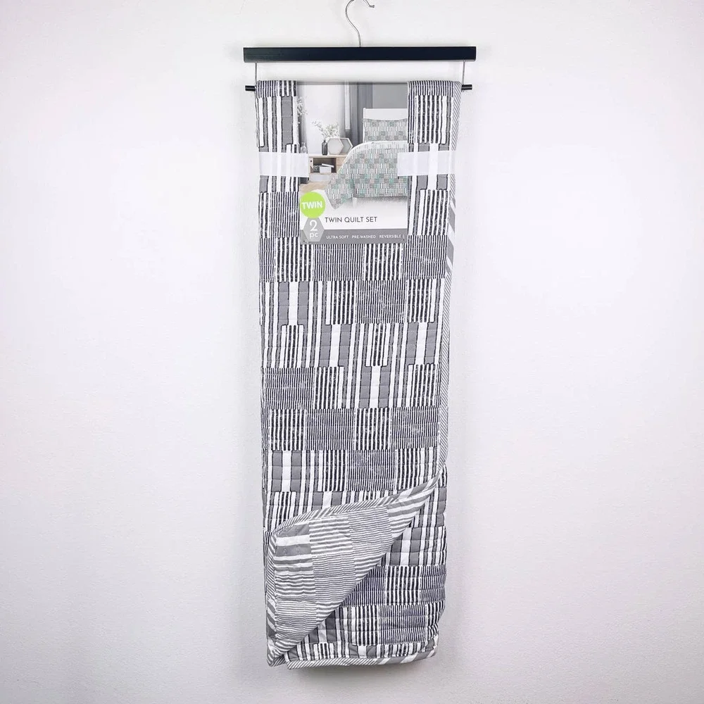 2 Piece Reversible Twin Quilt Set Oeko Tex Soft Grey Black White Striped Unisex